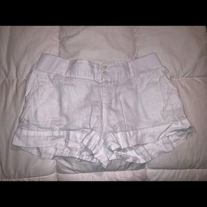 BUNDLE ME!! White linen shorts